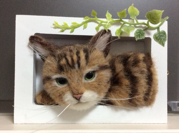猫66★キジトラ 羊毛フェルト ネコ 壁飾り 壁掛け 顔 リアル猫 羊毛フェルト 壁掛け窓ねこ キジトラ 羊毛フェルト haluhalu