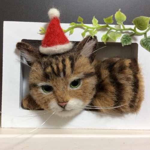 羊毛フェルト バスケット風壁掛け キジ白猫 mia 受注商品 キジ白 猫 羊毛フェルト 置物 ハンドメイド L