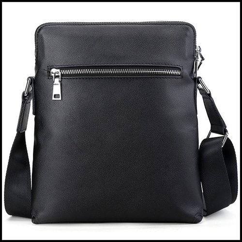 軽量 撥水 メンズ ショルダーバッグ 本革 パッファローレザー 水牛革 iPad対応 黒 メンズ ショルダーバッグ 本革 パッファローレザー 水牛革 iPad対応 黒