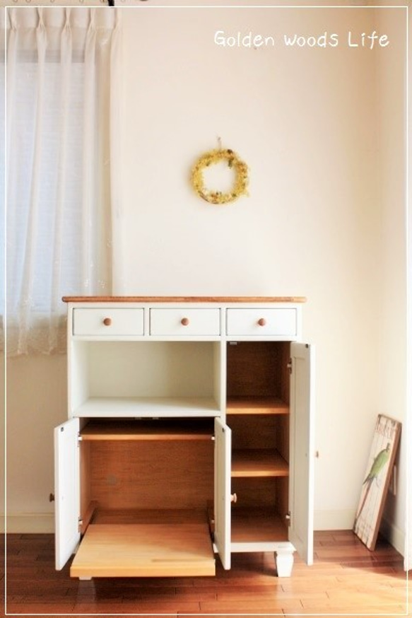 ナチュラルシャビーなプリンター収納キャビネット（脚付き） また ブラウン 最大 割れ ソリ ひび