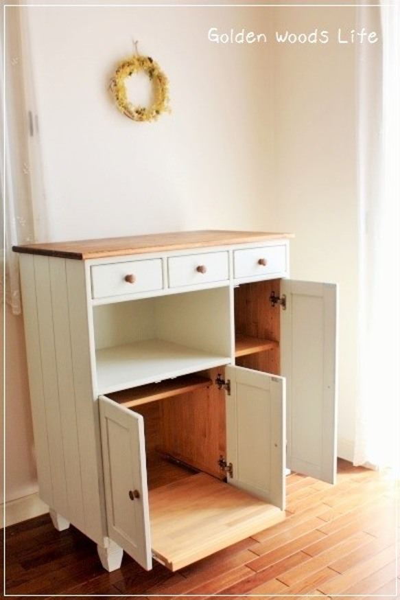 ナチュラルシャビーなプリンター収納キャビネット（脚付き） また ブラウン 最大 割れ ソリ ひび