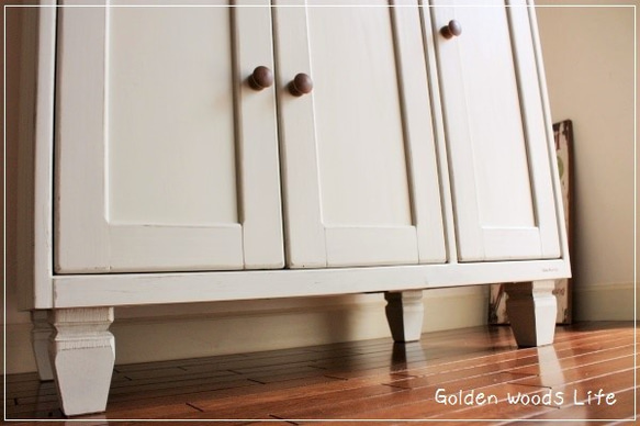 ナチュラルシャビーなプリンター収納キャビネット（脚付き） また ブラウン 最大 割れ ソリ ひび