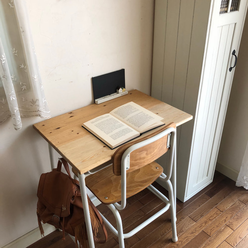 ナチュラルな学校机（ホワイト）[SCDESK-W] 机・デスク 木工家具