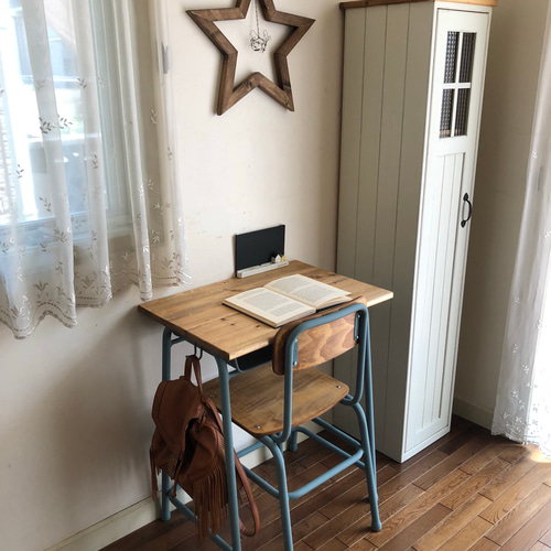 ナチュラルな学校机＆椅子セット（ブルー） 机・デスク 木工家具のGWL