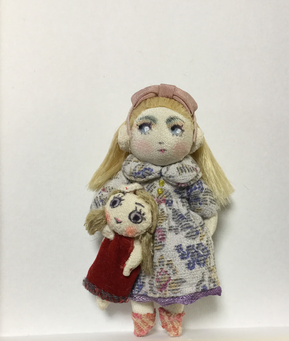 GAＫI 人形を抱いて 2枚目の画像