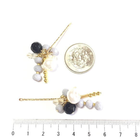 4pcs★noble monotone grape（アクリル・ガラスビーズ ミックスチャーム） 5枚目の画像