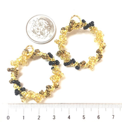 ４pcs★bijou wreath charm・black（ビジューリースチャーム） 5枚目の画像