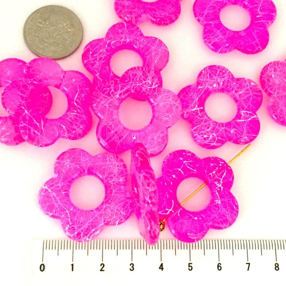 clearpink flower☆Acrylic beads・8コ(ラージサイズ） 3枚目の画像