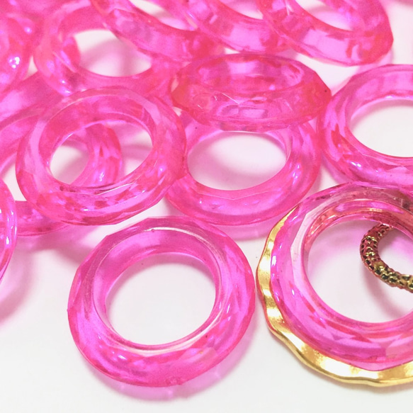 Pink Waterpool ring ・30コ☆plastics ring 2枚目の画像