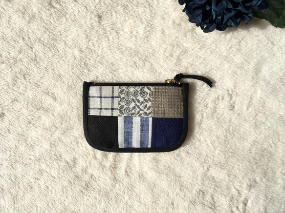 ミニポーチ＊大人リネンパッチワーク 2枚目の画像