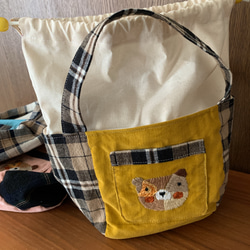 手刺繍　くまコーデュロイバイカラー弁当袋　イエロー 3枚目の画像