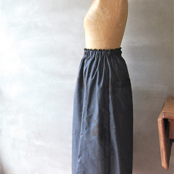 泥藍大島　クレマチスのギャザースカート　着物リメイク 4枚目の画像