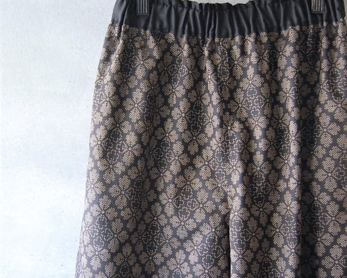 泥大島 花菱文様のワイドパンツ 着物リメイク キュロット・ワイド