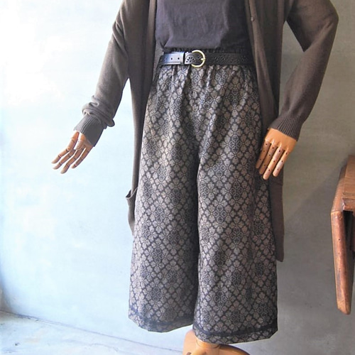 泥大島 花菱文様のワイドパンツ 着物リメイク キュロット・ワイド