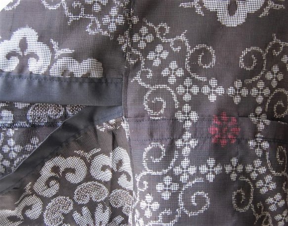 泥大島　華紋様のはおり　着物リメイク 6枚目の画像