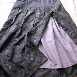 大島紬　華紋柄のボタン開きスカート　着物リメイク 10枚目の画像