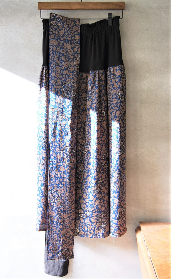 ねじり梅のスリットギャザースカート　着物リメイク 3枚目の画像