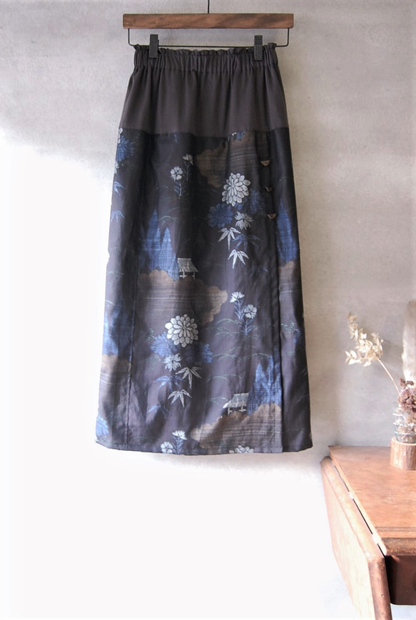大島紬　花と樹のラップ風スカート　着物リメイク 3枚目の画像
