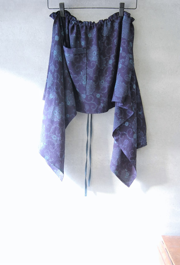 菊唐草のオーバースカート　着物リメイク 3枚目の画像