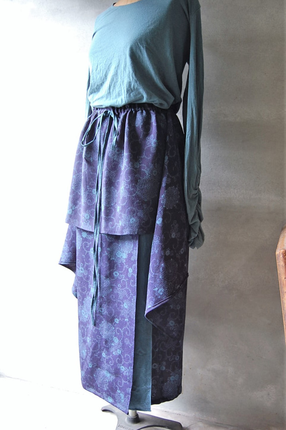 菊唐草のオーバースカート　着物リメイク 4枚目の画像