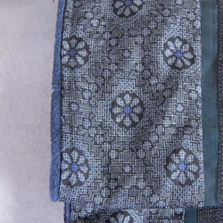 大島紬のスヌード（正藍花×亀甲）　着物リメイク 1枚目の画像