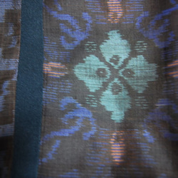 大島紬のスヌード（吉祥紋×十字）　着物リメイク 4枚目の画像