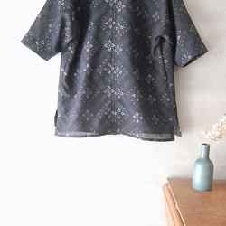 夏大島　花菱模様のはおり　着物リメイク 4枚目の画像