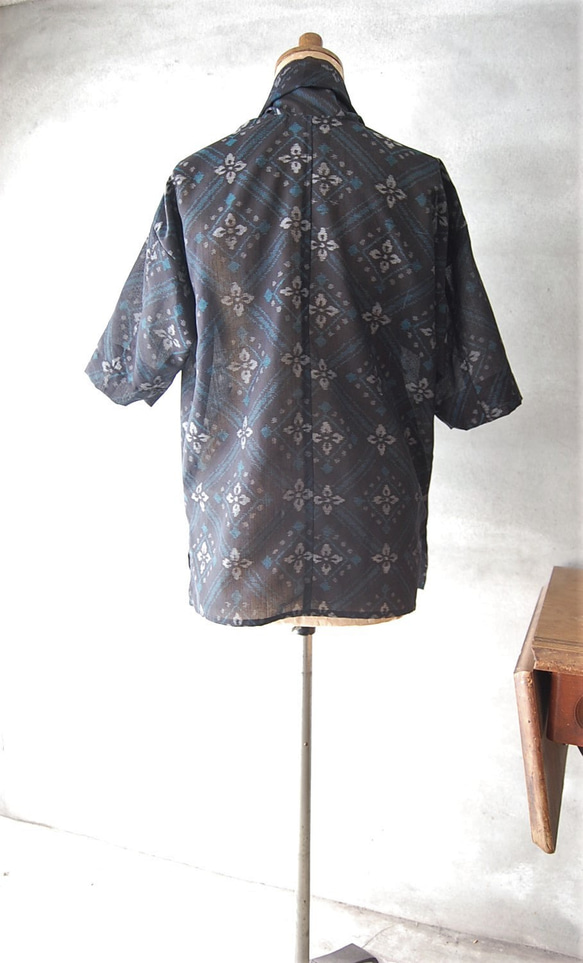 夏大島　花菱模様のはおり　着物リメイク 8枚目の画像