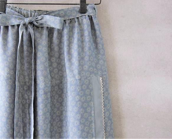 小菊のラップ風スカート　着物リメイク 1枚目の画像