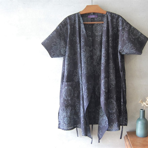 夏大島 華紋様のカシュクールトップス 着物リメイク その他トップス