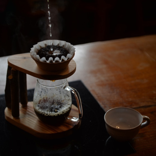木の枝がアクセント コーヒードリップスタンド カリタウェーブペーパー