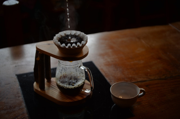 木の枝がアクセント コーヒードリップスタンド カリタウェーブペーパー