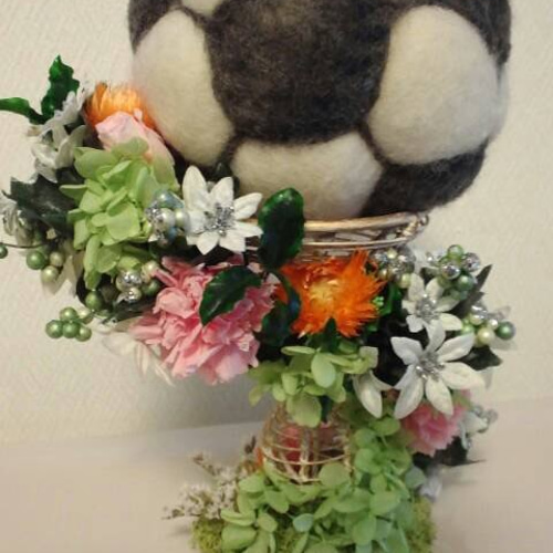羊毛フェルトプリザーブドフラワーアレンジ