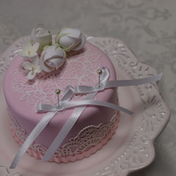 リングピロー   コロンと可愛い薔薇の蕾 クレイケーキ 4枚目の画像