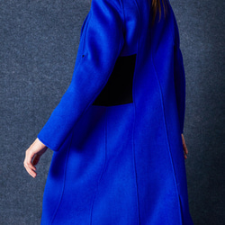 藍色大衣外套【CONTRAST卡偌詩-JAMIE L.STUDIO】 第3張的照片