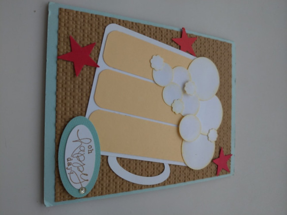 立てて飾れるビールのカード 2枚目の画像