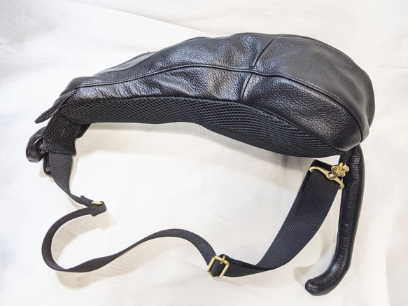 CHIGRACCI　新作　NEW Ture-tette 「猫バッグ」黒　リアルな猫型バッグ　本革　日本製 tette 牛革