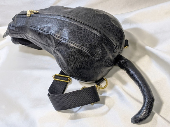 CHIGRACCI　新作　NEW Ture-tette 「猫バッグ」黒　リアルな猫型バッグ　本革　日本製 tette 牛革