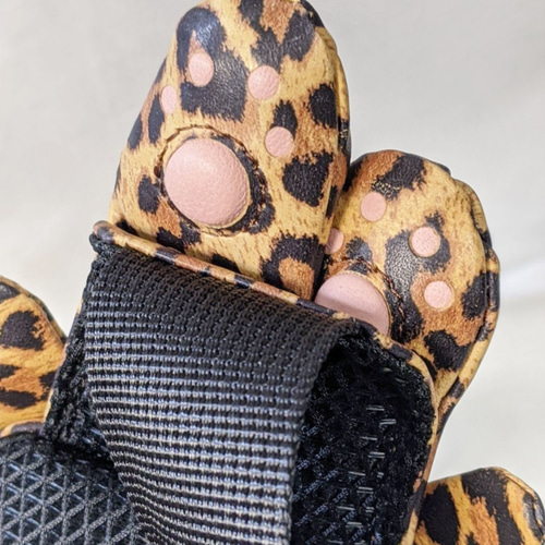 CHIGRACCI チグラッチ　ボディバッグ　猫バッグ　ブラック　レザー　猫 CHIGRACCI Ture-tette「猫おつむ」ブラック 日本製リアルレザー