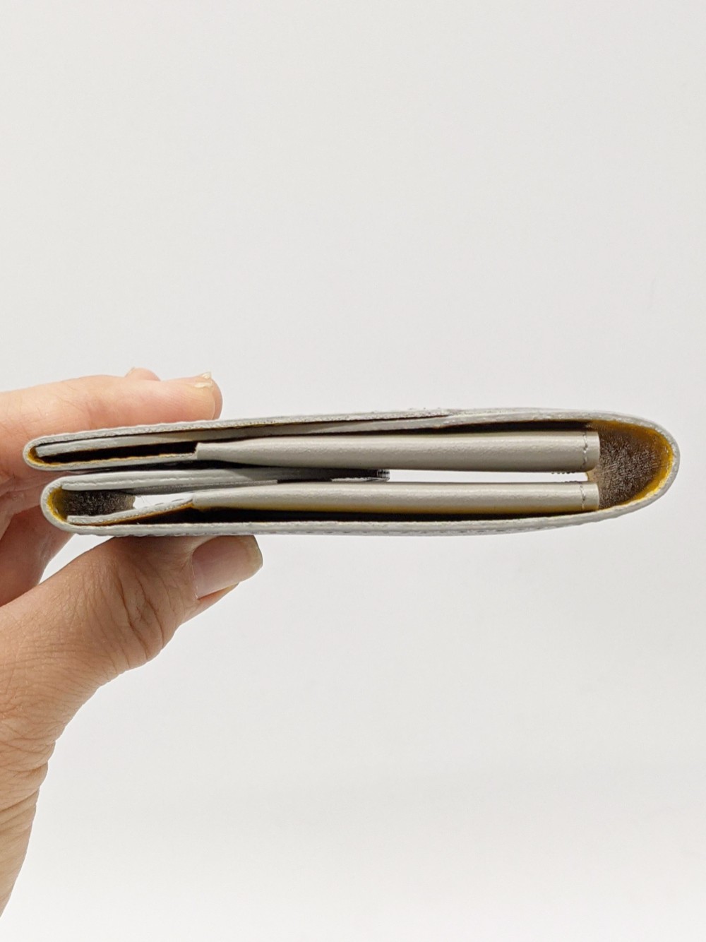 CHIGRACCI　Ture-tette 「猫財布」グレー×黒　本革　日本製