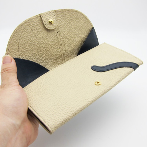 CHIGRACCI 猫デザイン長財布 「ニャレット 」ベージュ×ネイビー本革