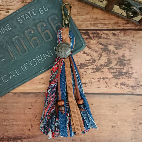 ネイティブアメリカンタッセルキーホルダー バッグチャーム