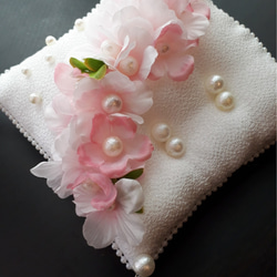 和～結心～  淡い桜の花びらと和パールの純白リングピロー 6枚目の画像