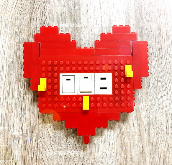 Qubefun三穴電源ブロックハウジングカバー（赤ファッション） 4枚目の画像