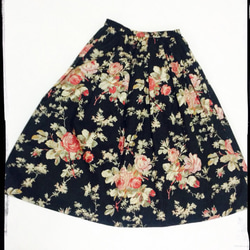 《送料無料》花柄のギャザースカート 3枚目の画像