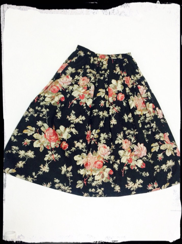 《送料無料》花柄のギャザースカート 3枚目の画像