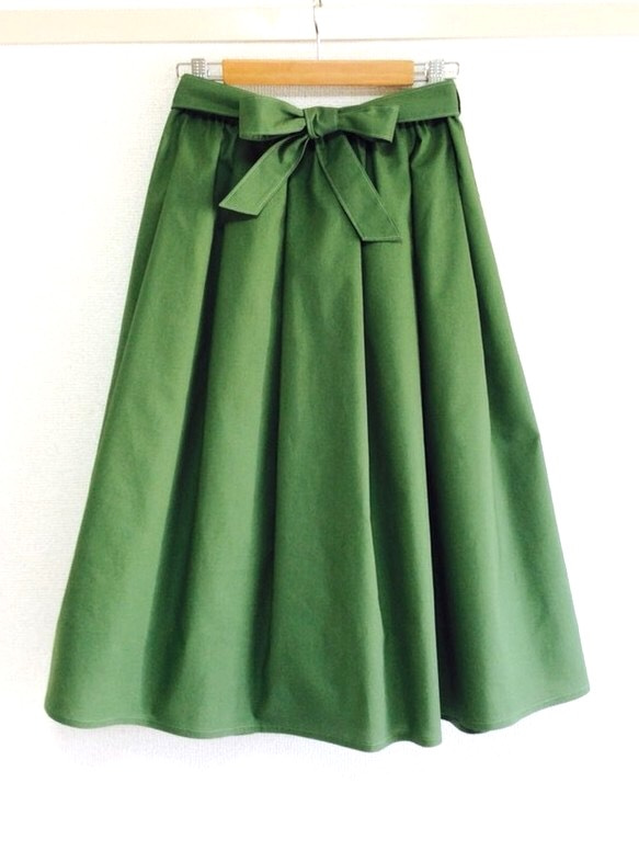 【9/11まで送料無料】グリーンのギャザースカート 2枚目の画像