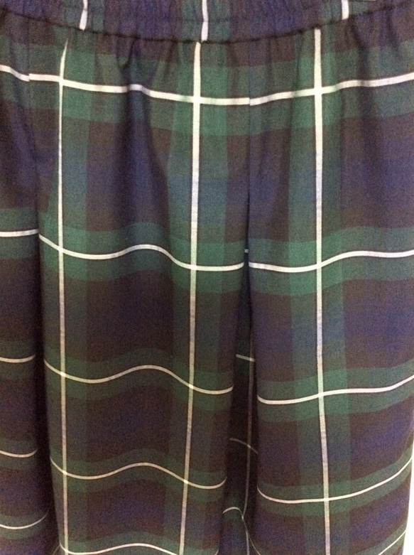 ウール混ブラックウォッチのソフトプリーツスカート 3枚目の画像