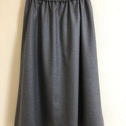 ウール混の杢グレーのフレアスカート 2枚目の画像