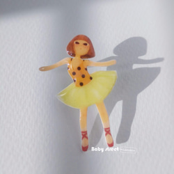 （ガールオリジナルイラストオープンハートバレエ）バレエ少女/ピンブローチ - 小さなQのイラストシリーズ 1枚目の画像